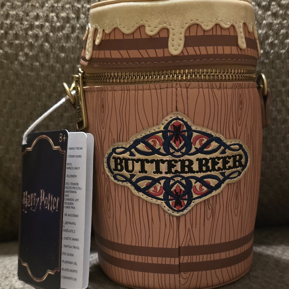 **NEW** Loungefly Harry Potter Butterbeer Barrel Bag with Gold Chain